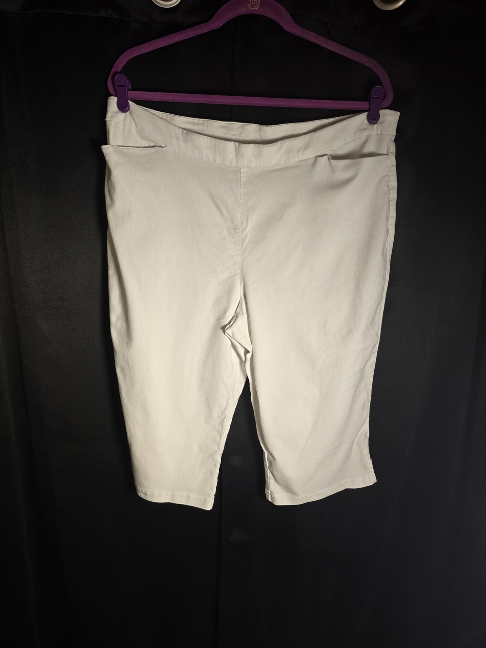 Susan Graver Capri Pants